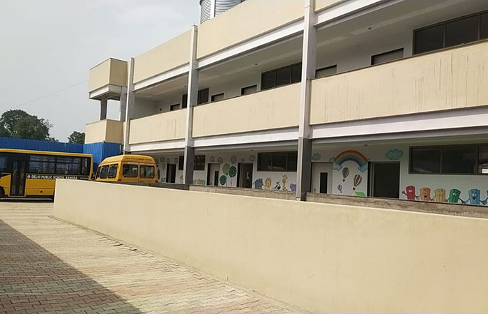 Institutional building contractor in Delhi or Gurgaon